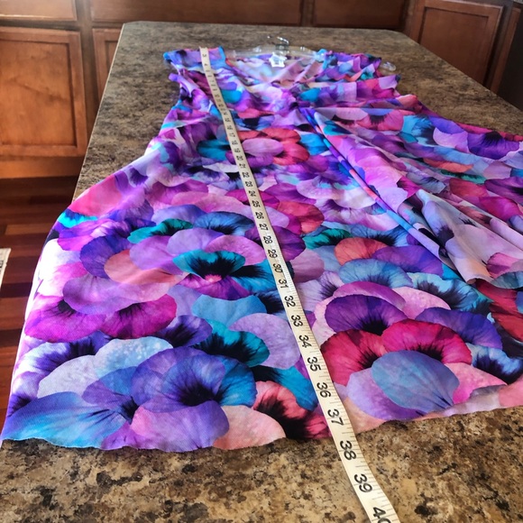 Profile by Gottex Floral Beach Coverup - Picture 3 of 14